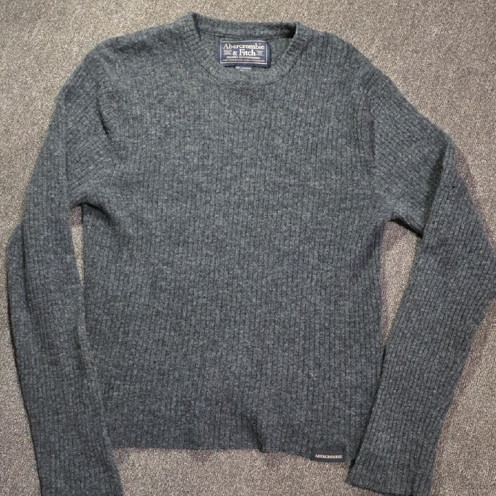 Abercrombie & Fitch Men's Charcoal Lamswool Crewneck Ribbed Sweater